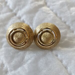 Trifari Vintage Button Clip On Earings Brushed Gold Signed